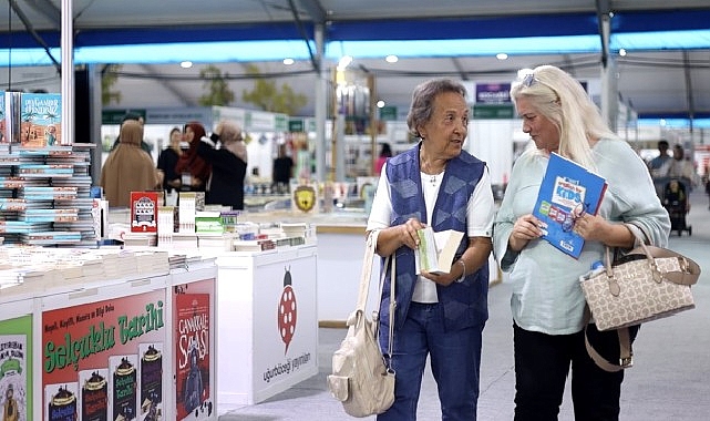 Baş tacı büyüklerimiz Kitap Fuarı’na konuk oldu- Haber Seansı