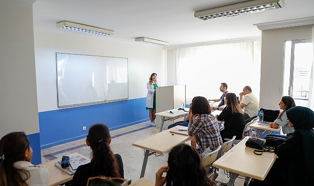 Başkan Çerçioğlu, memur adaylarının yanında olduğunu belirtti.- Haber Seansı