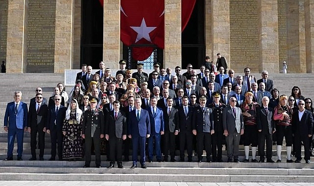 Başkan Çırpanoğlu, Başkent’in 101. yılında Anıtkabir’de- Haber Seansı