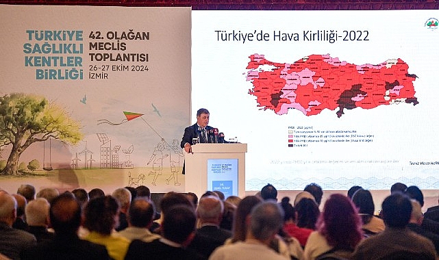 Başkan Tugay: Bize emanet edilen bu güzel ülkeyi hep beraber daha ileriye taşıyalım- Haber Seansı