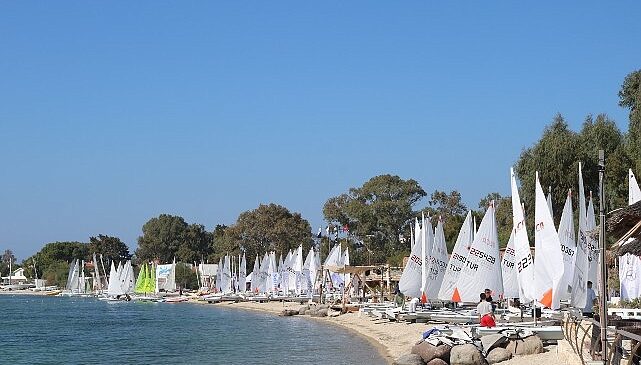 Foçalı yelkenciler doğdukları topraklarda yarıştı.- Haber Seansı