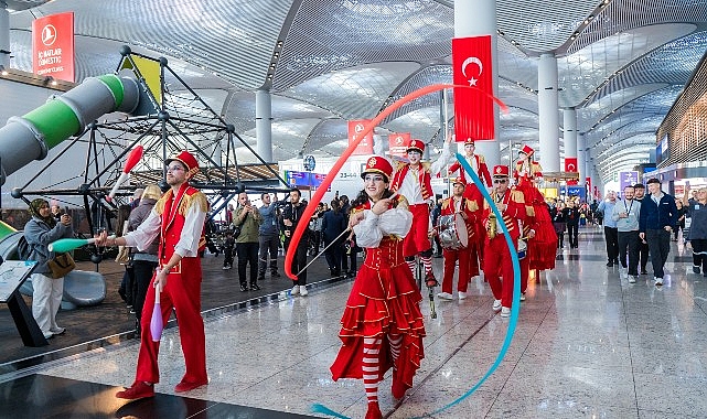 İGA İstanbul Havalimanı misafirlerini ‘Cumhuriyet coşkusu’na ortak ediyor- Haber Seansı