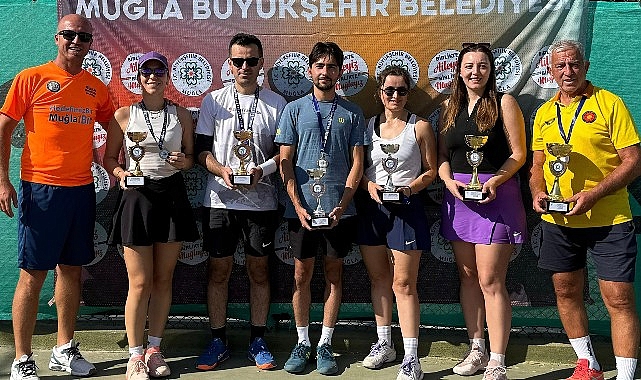 Muğla Büyükşehir Belediyesi 6. Geleneksel Cumhuriyet Kupası Karma Tenis Turnuvası Dalaman’da Yapıldı- Haber Seansı