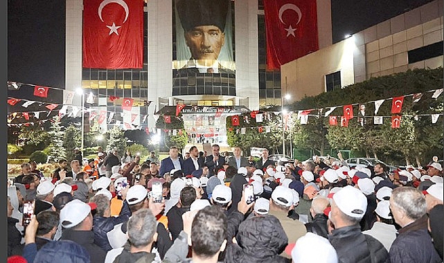 Bayrampaşa Belediyesi’nden işçilere yüzde 40 zam- Haber Seansı