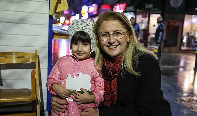 Başkan Ovalıoğlu Bakırköy’de Kurulan Yılbaşı Panayırını Ziyaret Etti- Haber Seansı