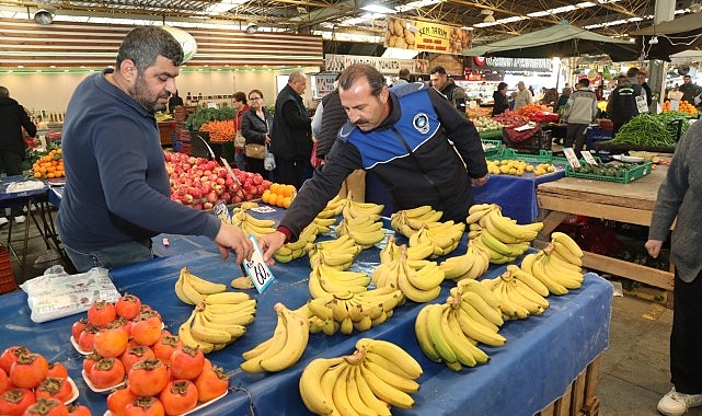 Bayraklı zabıtasından pazar yeri denetimi – Haber Seansı