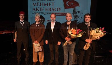 Mehmet Akif, dinleti ve tiyatro ile anıldı- Haber Seansı