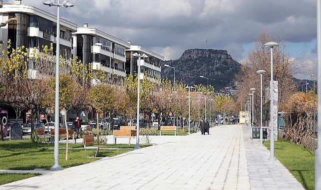 Sağlık Emekçileri Anıtı Bölgesi Yenilenen Yüzü ile Vatandaştan Tam Not Aldı – Haber Seansı