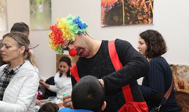 Edremit Belediyesi’nden Miniklere Çocuk Şenliği- Haber Seansı