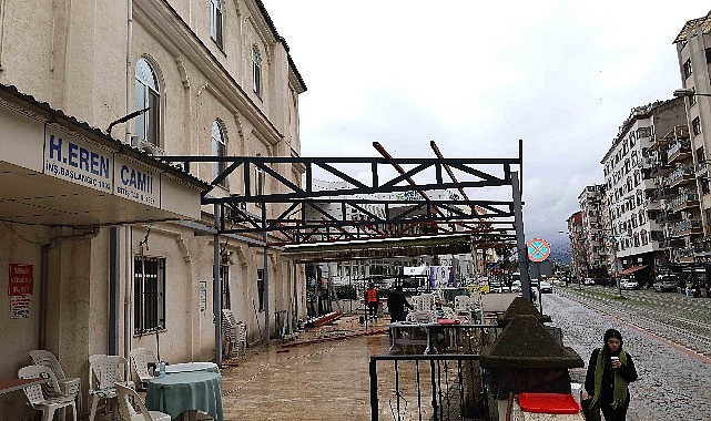 İzmit Eren Camii’ne yeni sundurma- Haber Seansı