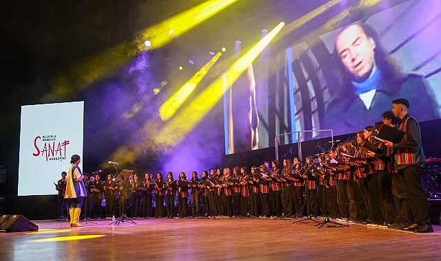 Selçuklu Belediyesi Sanat Akademisi Genç Korosu Erkin Koray Şarkılarıyla Unutulmaz Bir Gece Yaşattı- Haber Seansı